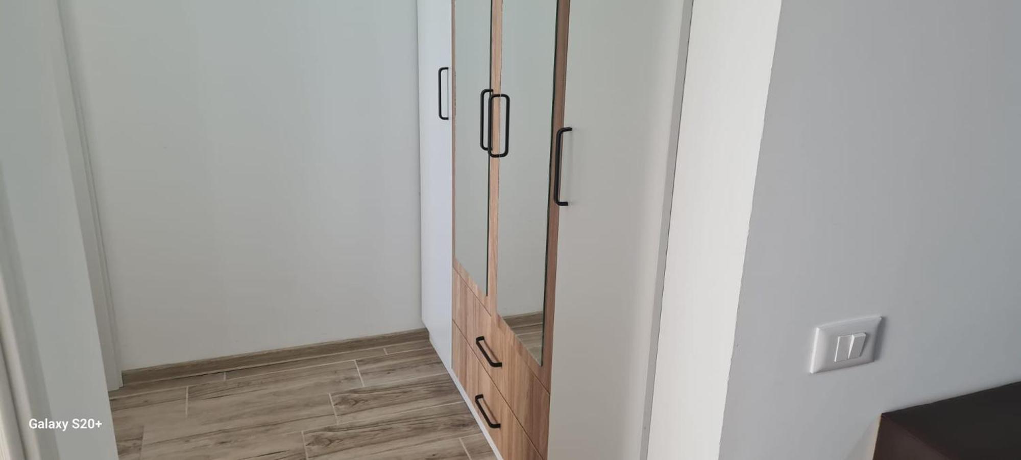 Apartament Lucian Apartment Ramnicu Valcea Exterior photo